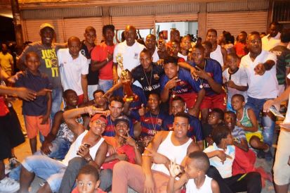 Exitosa clausura de la copa la amistad organizada por el Inderbuenaventura en la comuna 5