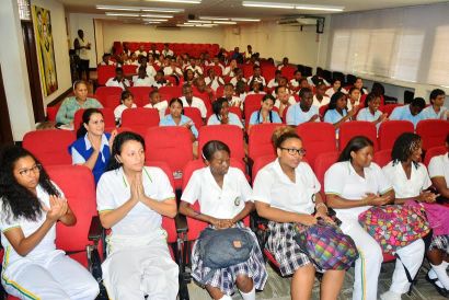 La puesta en escena â€œEscuadrÃ³n de Payaseoâ€ estuvo en Buenaventura alejando a los adolescentes de la violencia e inyectÃ¡ndolos de alegrÃ­a 