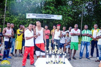 FinalizÃ³ el primer torneo de microfÃºtbol por la paz en la comuna 6