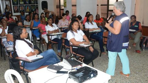 AlcaldÃ­a Distrital de Buenaventura y GobernaciÃ³n del Valle trabajan en la implementaciÃ³n de las polÃ­ticas pÃºblicas de Mujer y GÃ©nero y la poblaciÃ³n LGBTI 