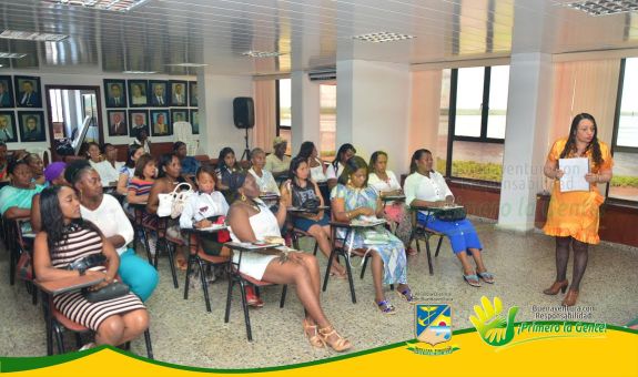  30 mujeres fueron certificadas por la consultiva distrital con el apoyo de la Alianza por la Solidaridad en haber aprobado la fase de formaciÃ³n sobre equidad de gÃ©nero para ser multiplicadoras