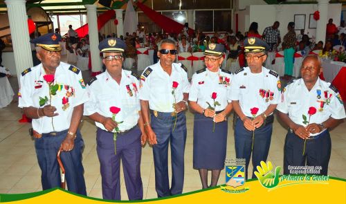 AlcaldÃ­a Distrital rindiÃ³ homenaje a unidades de bomberos que han prestado por 30 aÃ±os de manera continua sus servicios a la comunidad bonaverense