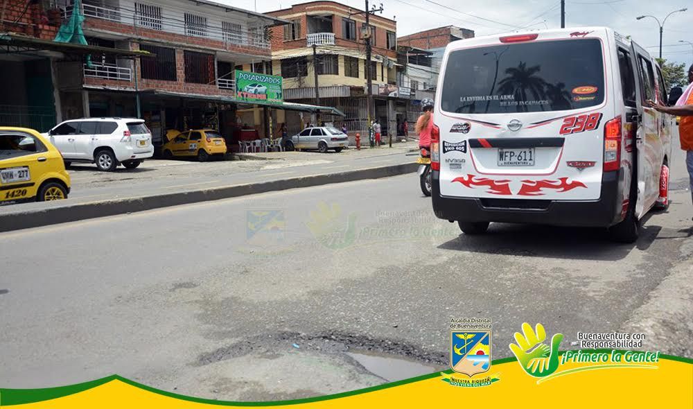 Secretario de Infraestructura Vial y el director nacional de InvÃ­as realizaron recorrido por la avenida SimÃ³n BolÃ­var