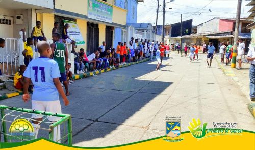 Inderbuenaventura realizÃ³ jornada recreativa en la comuna cinco 