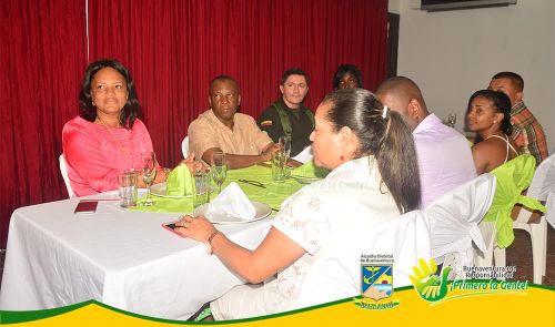 AlcaldÃ­a hace reconocimiento a comandante de la policÃ­a local