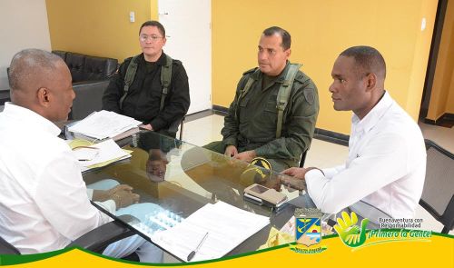 EliÃ©cer Arboleda Torres le dio la bienvenida al nuevo comandante de policÃ­a de Buenaventura