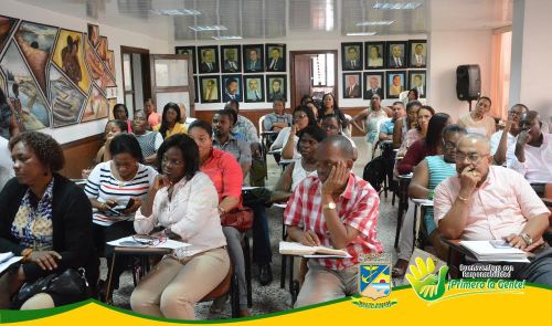Rectores, contadores y pagadores de las instituciones educativas oficiales de la ciudad recibieron seminario sobre ContrataciÃ³n Estatal