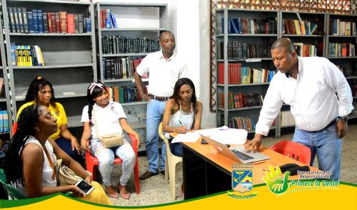 Funcionarios de la AdministraciÃ³n Distrital socializan la caracterizaciÃ³n de la zona sur de la isla Cascajal y la ciudadela San Antonio