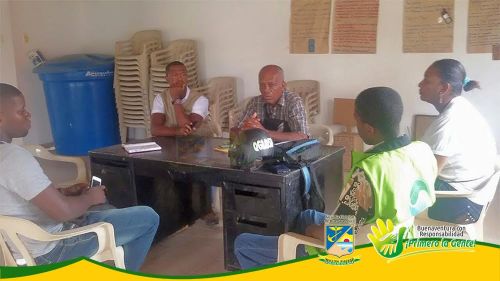 Habitantes de los barrios Brisas del Mar y Nueva Granada reciben educaciÃ³n ambiental impartida por el EPA