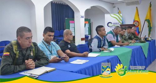 Autoridades distritales y comerciantes se reunieron para establecer el â€œplan navidadâ€