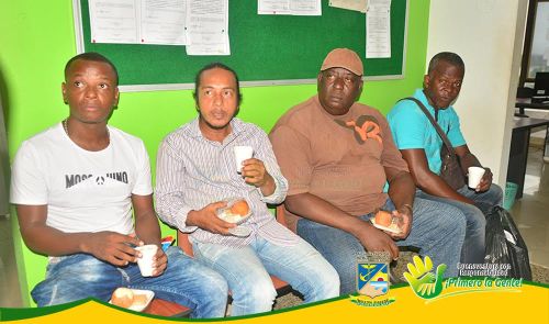 Gestora Social realizÃ³ el tradicional desayuno navideÃ±o en la AdministraciÃ³n Distrital