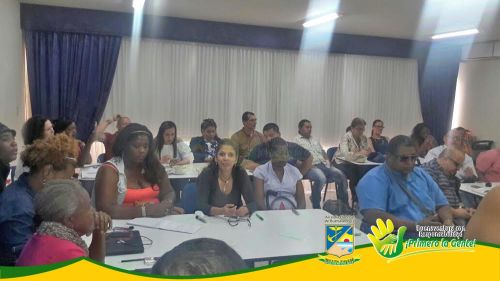 AlcaldÃ­a y ComitÃ© Distrital participaron en Mesa Departamental de Discapacidad del Valle