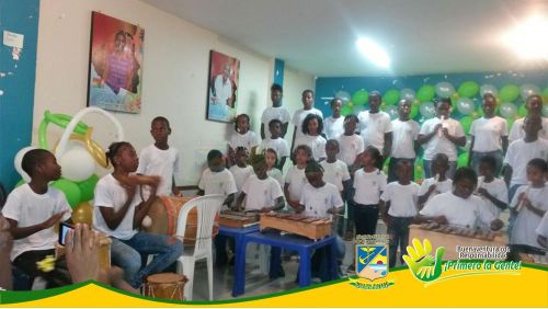 NiÃ±os y jÃ³venes del barrio Alberto Lleras Camargo aprenden educaciÃ³n ambiental a travÃ©s de la mÃºsica