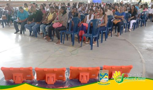Estamos fortaleciendo el sector educativo oficial: Alcalde EliÃ©cer Arboleda Torres