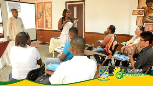 AdministraciÃ³n Distrital socializa la Norma TÃ©cnica Sectorial de Turismo a gremio hotelero