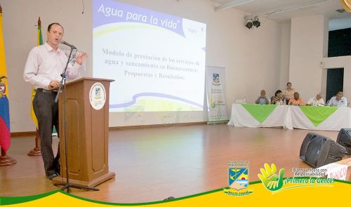 Dieciocho fueron los ponentes en la Audiencia PÃºblica. Servicio de agua potable realizada por el Alcalde Distrital
