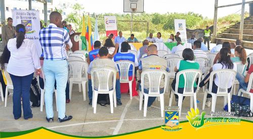 Comunidades negras e indÃ­genas recibieron tres plantas elÃ©ctricas por parte del Alcalde Distrital y director de la Unidad para la AtenciÃ³n y ReparaciÃ³n Integral a las VÃ­ctimas