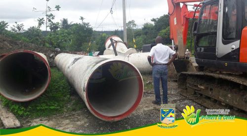 Avanza empalme de la tuberÃ­a de 39 pulgadas y la estaciÃ³n de potabilizaciÃ³n de agua en la planta de Venecia