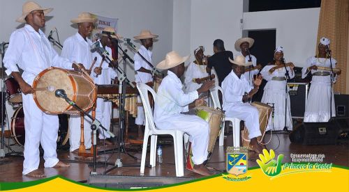 15 fueron las agrupaciones que se presentaron en el zonal para la clasificatoria del XXI Festival de MÃºsica del PacÃ­fico Petronio Ãlvarez