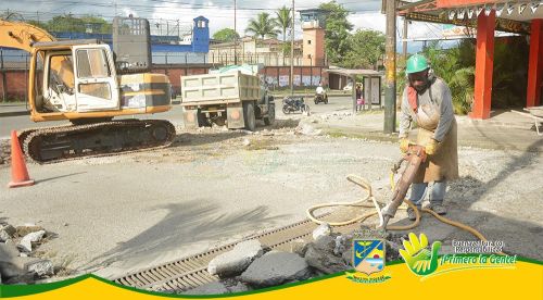 Reactivada obra de mantenimiento y rehabilitaciÃ³n vial a la entrada del barrio El Cristal