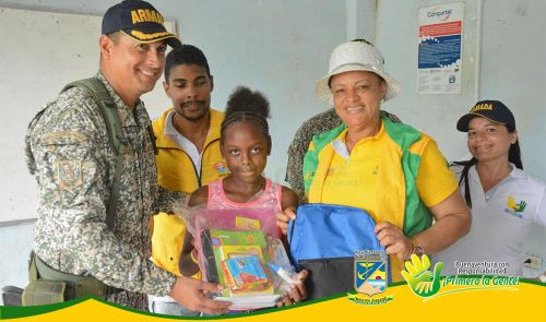 AdministraciÃ³n Distrital y Armada Nacional realizaron jornada de atenciÃ³n integral en Llano Bajo
