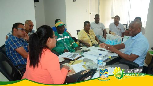 Alcalde Distrital local logra que junta de la BMA revise caso de dos ex empleados que desde hace cuatro dÃ­as se declararon en huelga de hambre 