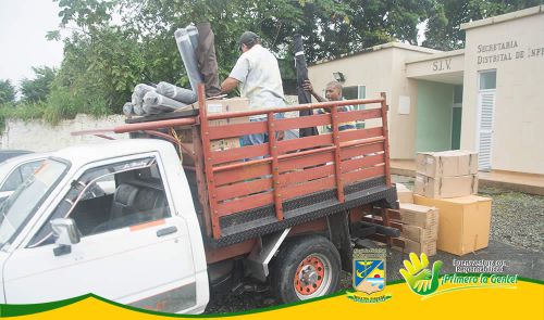 AdministraciÃ³n Distrital hace entrega de donaciones a comunales