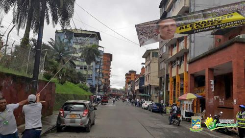 SecretarÃ­a de Gobierno Distrital cumple orden de la ProcuradurÃ­a Nacional de desmontar publicidad polÃ­tica de sitios prohibidos