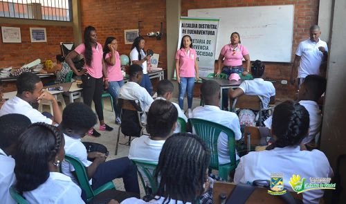 Programa de Juventudes llevÃ³ oferta institucional a La Bocana