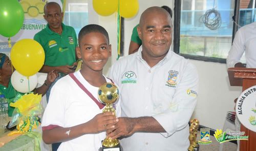 Se realizÃ³ la premiaciÃ³n de los juegos SupÃ©rate Intercolegiados