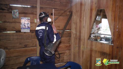 Jornada de intervenciÃ³n contra la malaria avanza sin imprevistos en la zona rural del Distrito