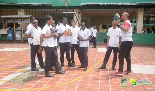Se masifican los deportes de bÃ©isbol y softbol en los planteles educativos de Buenaventura
