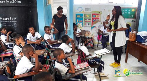 SecretarÃ­a de Salud realizÃ³ jornada de intervenciÃ³n en plantel educativo Betania para verificar si existen casos de meningitis