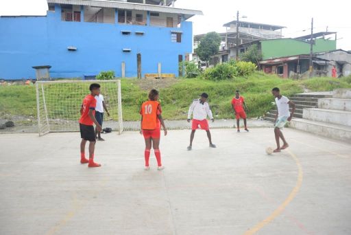 Inderbuenaventura llevÃ³ recreaciÃ³n a la comuna doce del Distrito