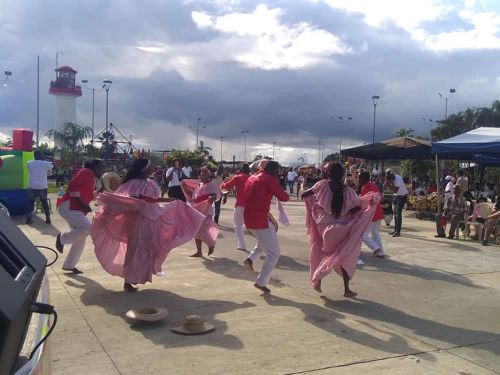 DirecciÃ³n TÃ©cnica de Cultura realizÃ³ con Ã©xito Arte al Parque en el MalecÃ³n BahÃ­a de La Cruz