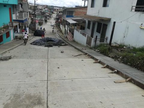 Alcaldesa encargada y Secretario de Infraestructura Vial realizan recorrido a varias obras en la ciudad