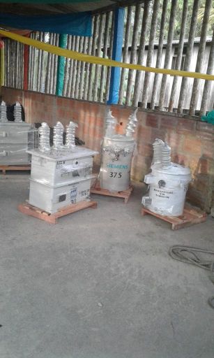 Comunidad de La Vuelta y San Pedro se beneficiaron con la entrega de suministros de redes elÃ©ctricas por parte de la AlcaldÃ­a Distrital
