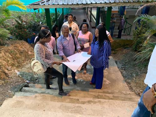 Necesidades de la Normal Juan Ladrilleros fueron conocidas por la Alcaldesa encargada