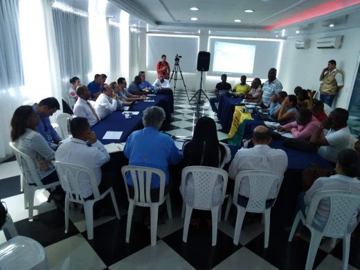 Ministro de Salud revisÃ³ avances de los compromisos asumidos por la mesa del sector en Buenaventura
