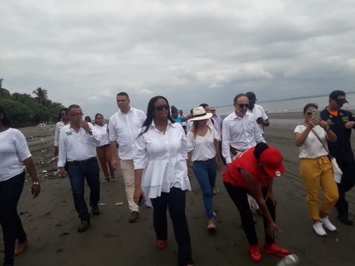 Alcaldesa encargada visitÃ³ junto al embajador del Reino Unido el corregimiento de BazÃ¡n - Bocana