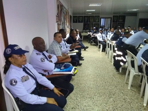 Alcaldesa (e) se reuniÃ³ con Inspectores de PolicÃ­a y permanentes, asÃ­ como Agentes de TrÃ¡nsito para conocer sus necesidades