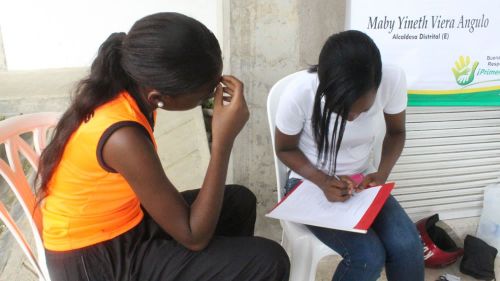 Inderbuenaventura programa jornada de salud con los deportistas