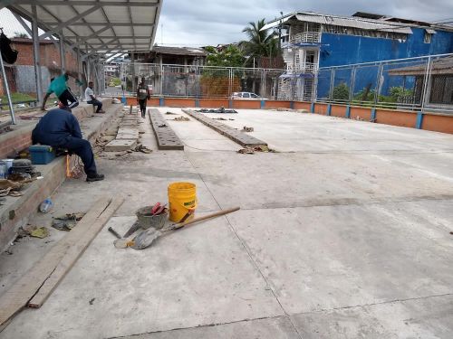 ConstrucciÃ³n de cancha mÃºltiple del barrio EucarÃ­stico se encuentra en su etapa final