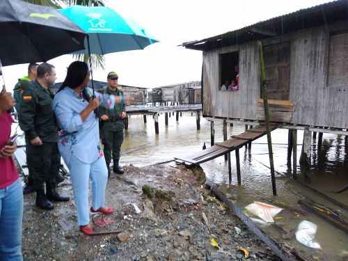 Alcaldesa (e), Maby Yineth Viera Angulo, realizÃ³ recorrido por la comuna tres para conocer situaciÃ³n de orden pÃºblico
