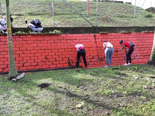 Excelente acogida de la comunidad en reactivaciÃ³n de la campaÃ±a Buenaventura Siembra Esperanza Limpia y Bonita