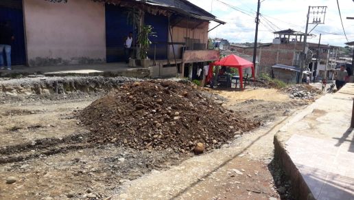 Avanza pavimentaciÃ³n de la calle principal del barrio La CampiÃ±a con participaciÃ³n comunitaria