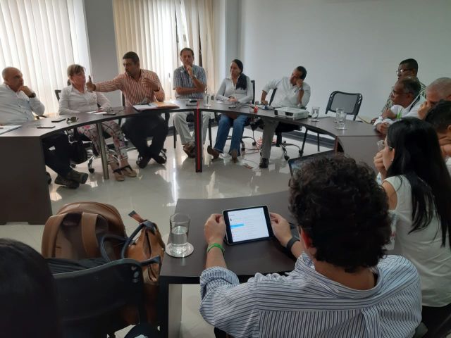 AdministraciÃ³n Distrital lidera espacio donde los gremios analizan la necesidad de acelerar dragado en la bahÃ­a de Buenaventura