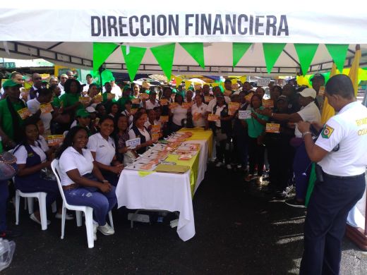 AdministraciÃ³n Distrital realiza campaÃ±a de Cultura Tributaria en el sector de Pueblo Nuevo