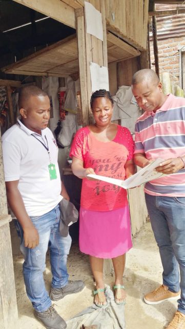 AdministraciÃ³n Distrital entrega tÃ­tulos de vivienda a familias de la localidad 2