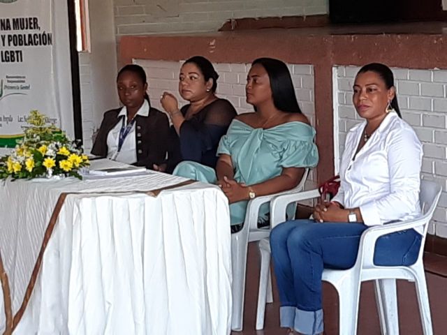 Con masiva participaciÃ³n de organizaciones del Ã¡rea urbana y rural se realizÃ³ la elecciÃ³n de la consultiva de mujeres del Distrito